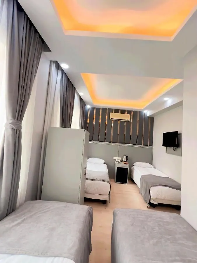 Crowned Plus Hotel Istanbul 2*,  Turkey