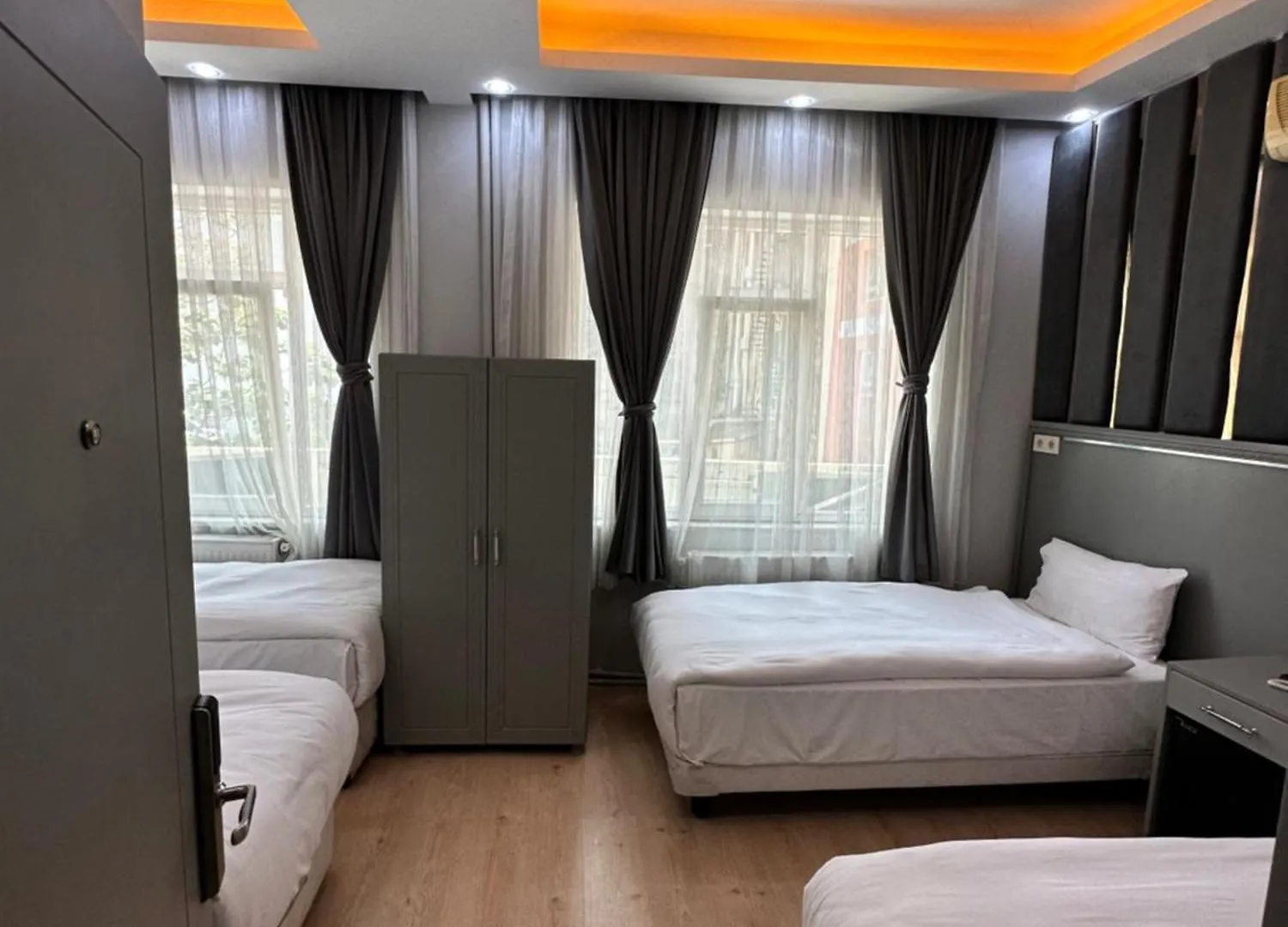 Crowned Plus Hotel Istanbul 2*,  Turkey