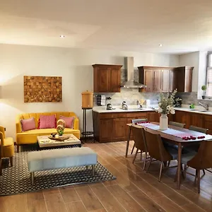 Casa Faustina Boutique 3* Antigua