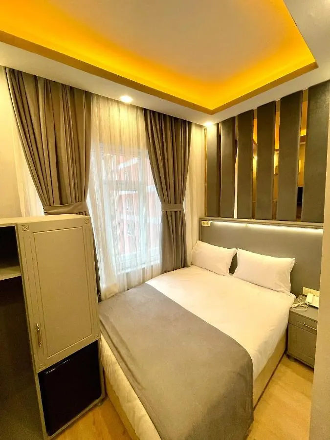 Crowned Plus Hotel Estambul Turquía