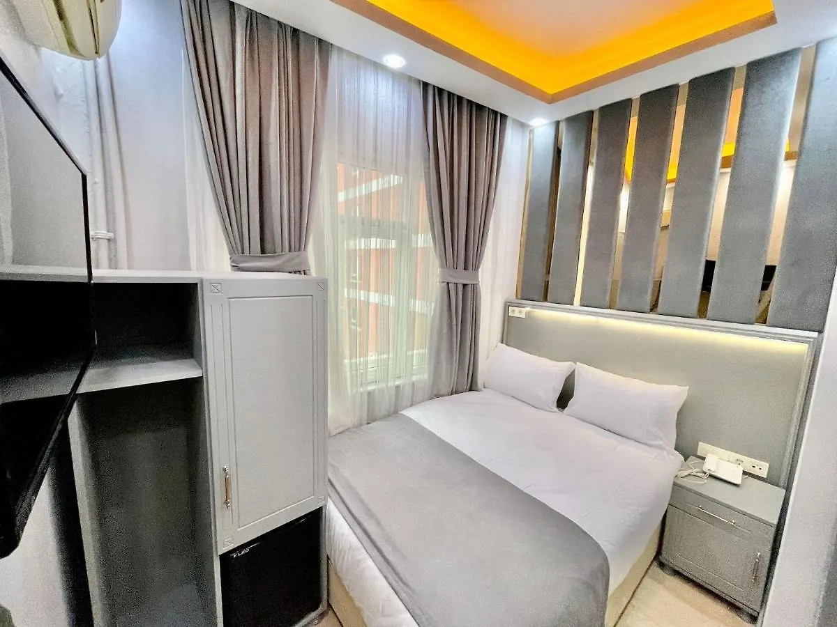 Crowned Plus Hotel Estambul