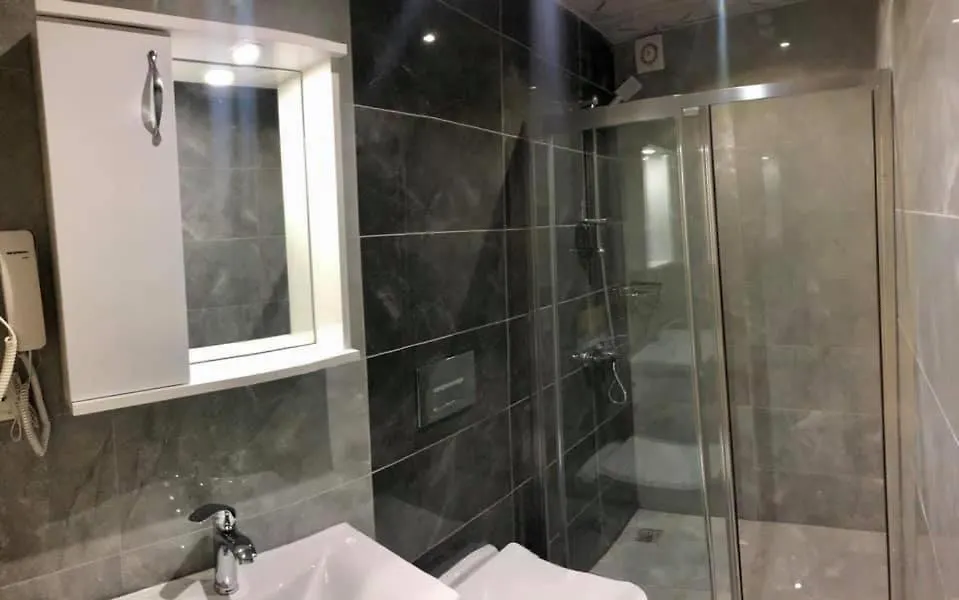 Crowned Plus Hotel Istanbul