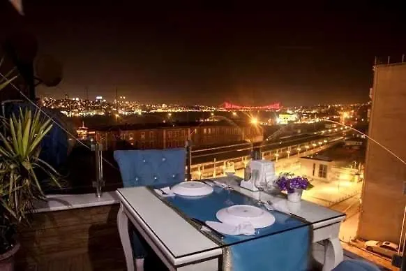 Crowned Plus Hotel Estambul 2*,